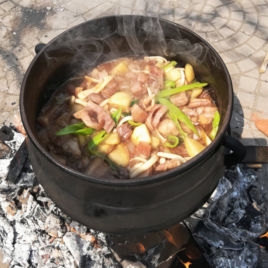 Cast Iron Cauldron with Lid