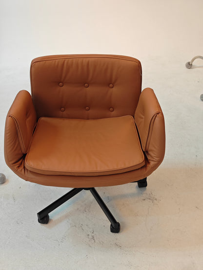 Office Chair with Scratch