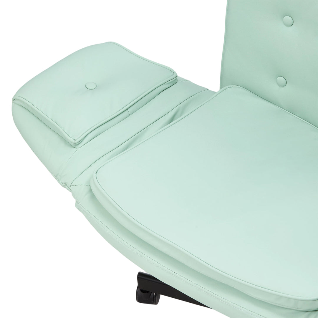 Office Chair with Scratch