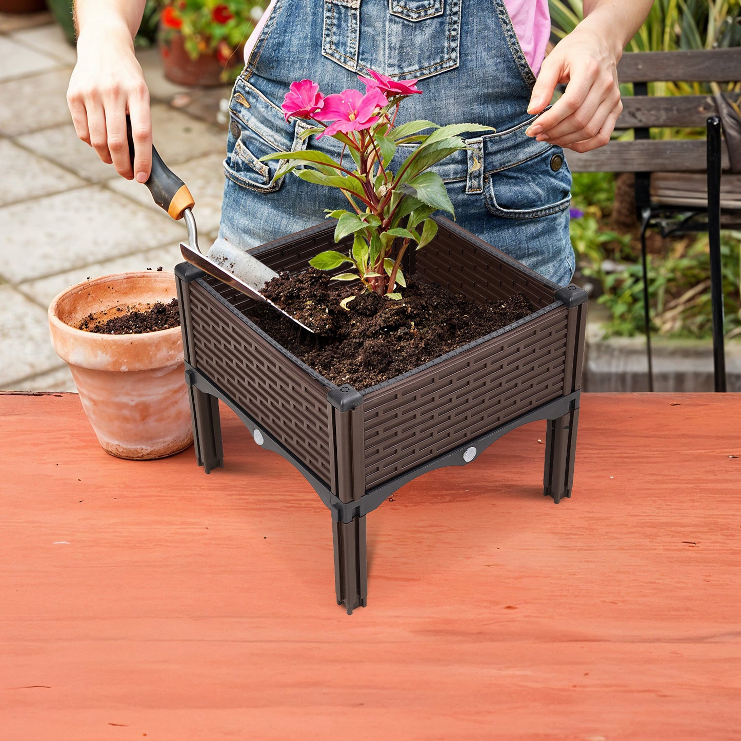 Raised Garden Bed – Durable Plastic Planter