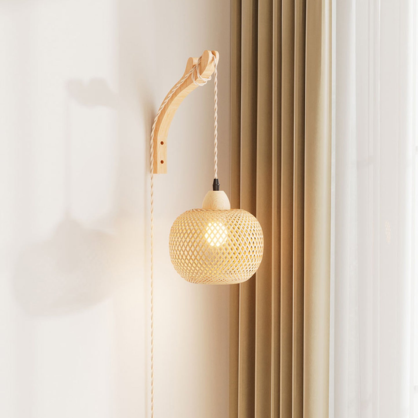 Bamboo Lampshade E27 Wall Light