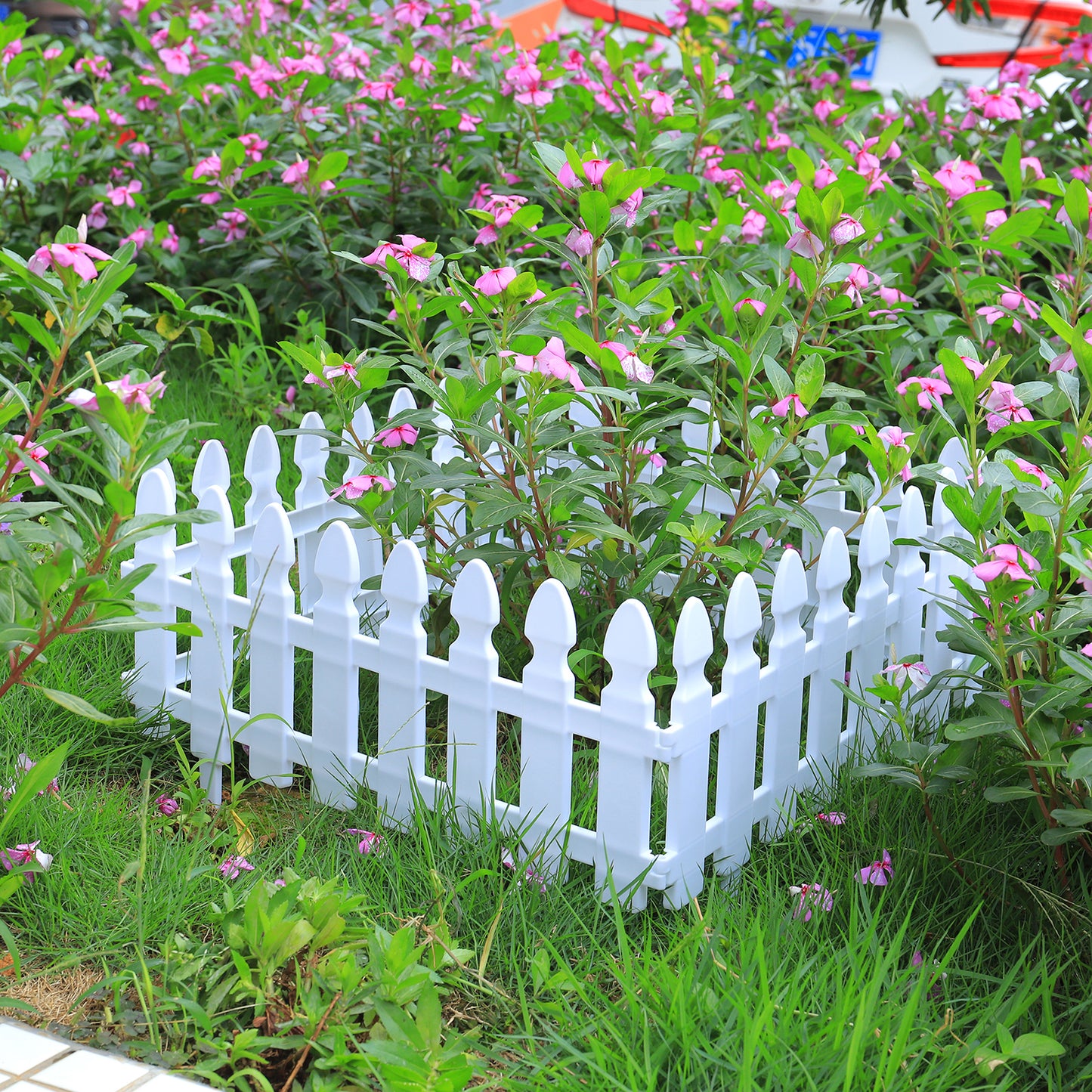Plastic Picket Garden Fence Path Border Set of 4